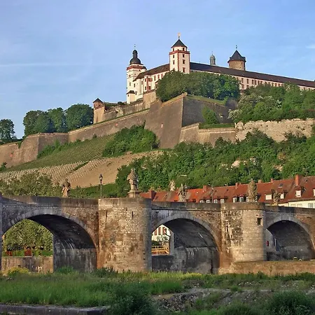 Chase - Unique Boutiquehotel Style Wurzburg
